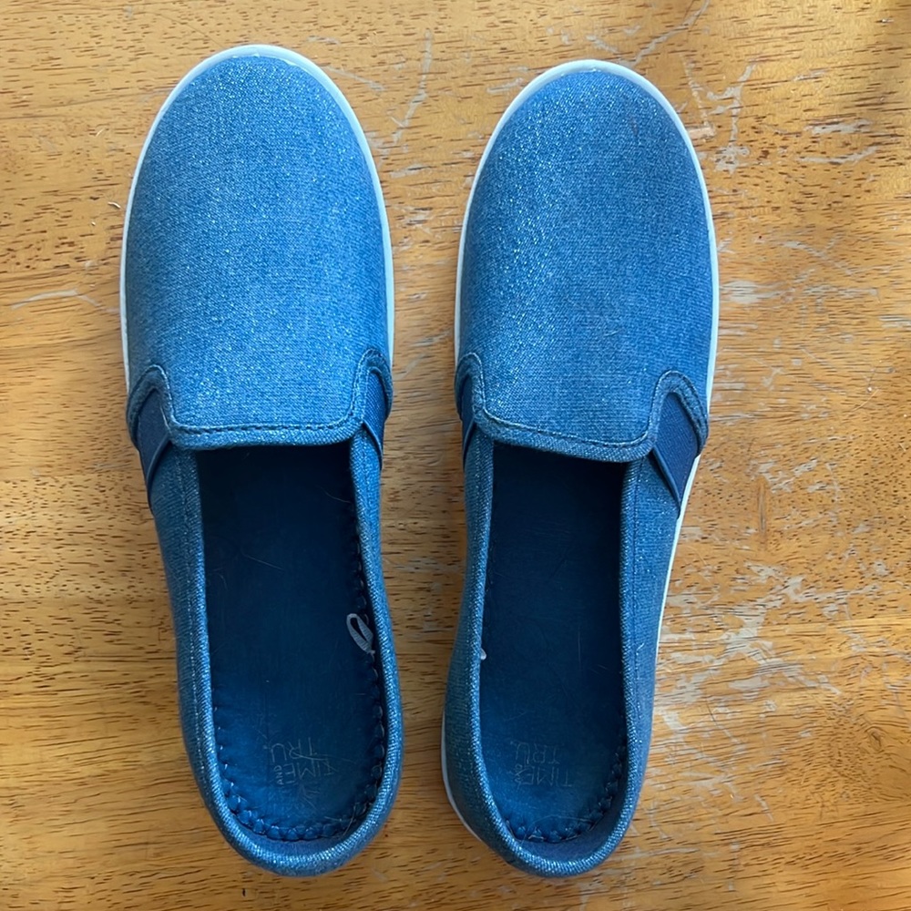 Blue ladies Time and Tru flats